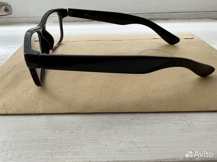 Оправа без линзы (очки)