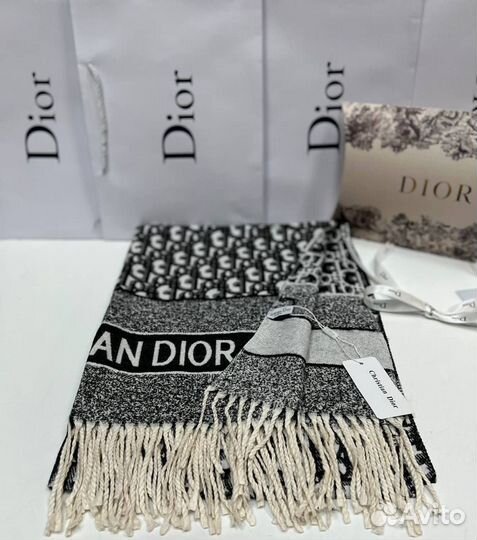 Палантин Christian Dior