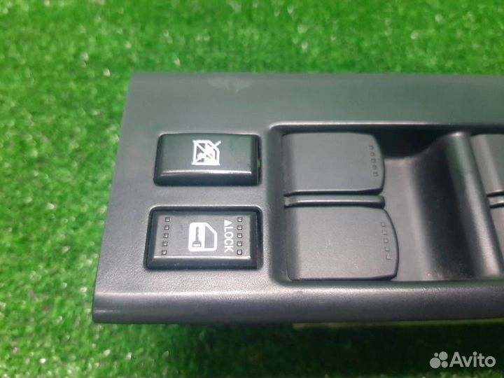 Блок управления стеклоподъемниками Suzuki Grand V