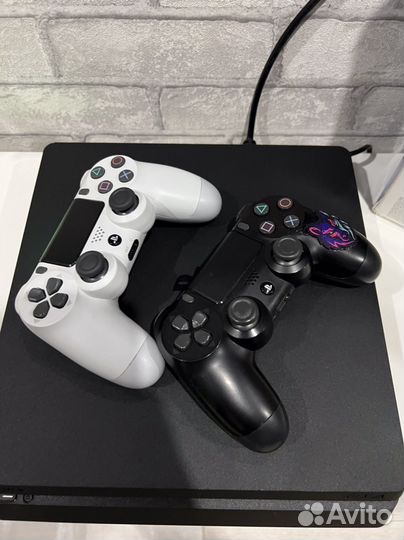 Sony playstation 4 slim + 2 джоя + игры