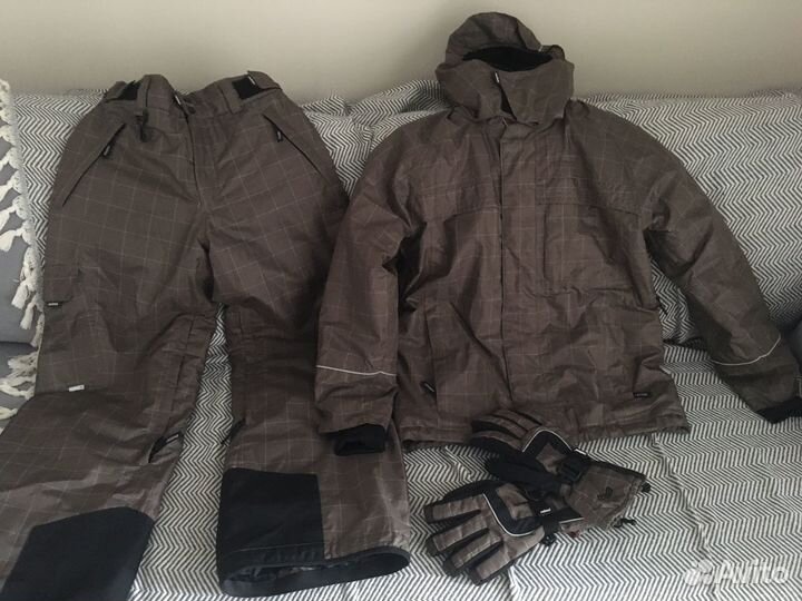 Горнолыжный костюм женский Reima