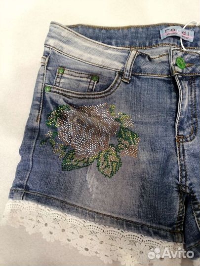 Шорты со стразами. Новые