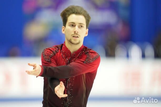 Тренер по фигурному катанию