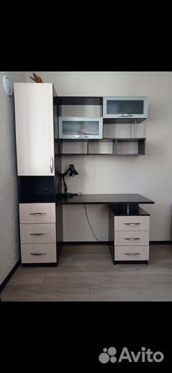 Детский письменный стол