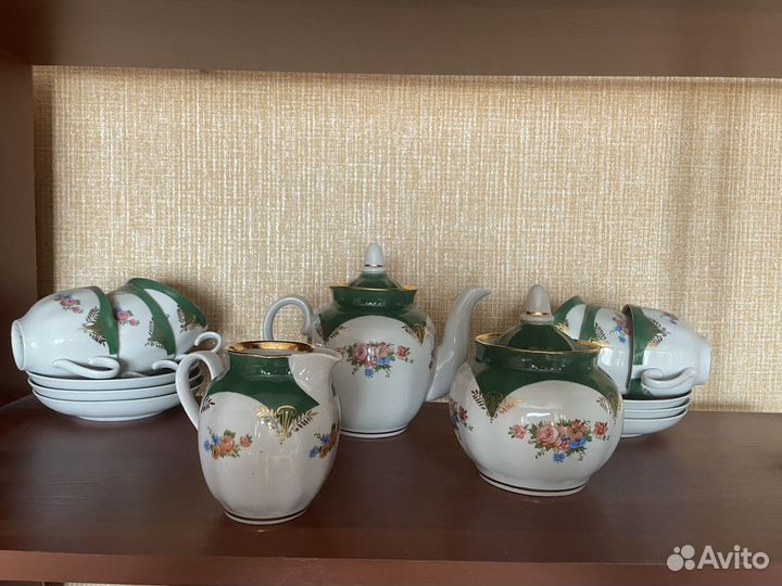 Столовый сервиз ссср+хрустальные вызы