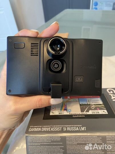 Навигатор со встроенным видеорегистратором