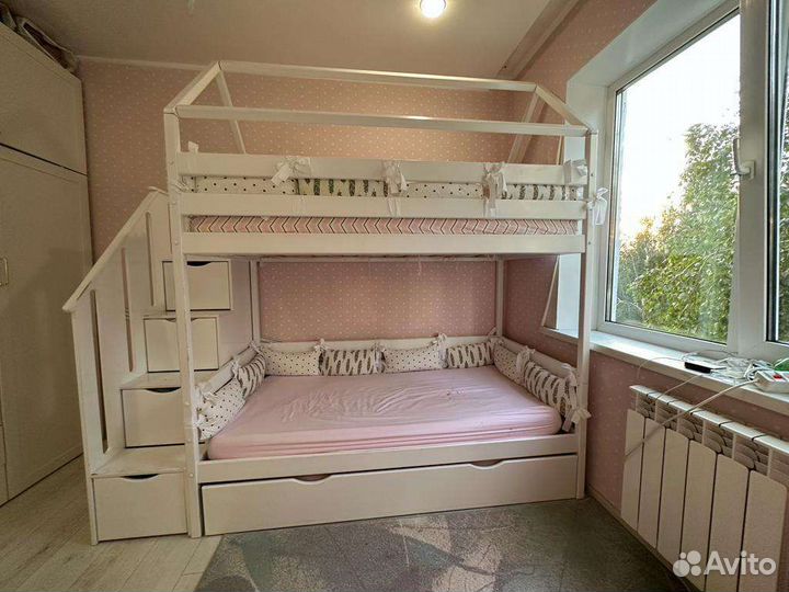 Двухъярусная кровать домик бу