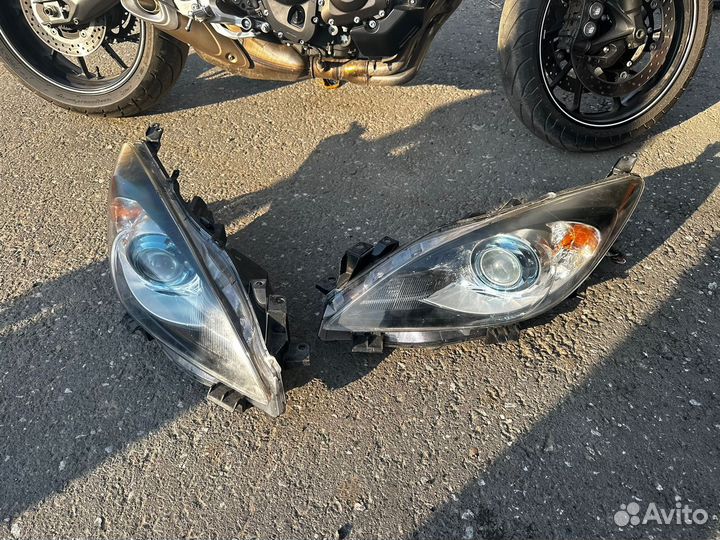 Фара Mazda 3 BL ксенон адаптив