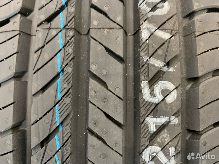 Kumho Crugen HP71 235/45 R19 95H