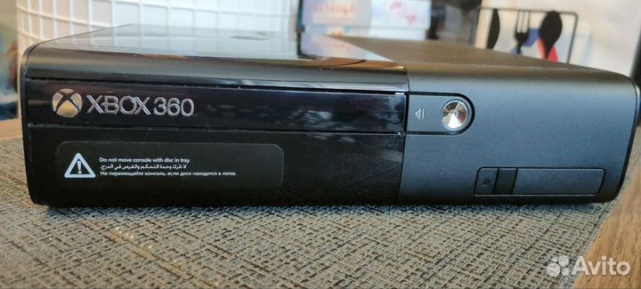 Xbox 360 Slim + Kinect + диски