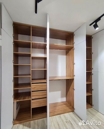 Шкаф под заказ M 095