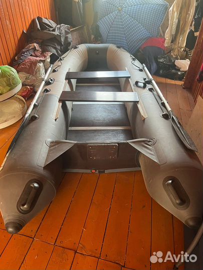 Лодка с мотором