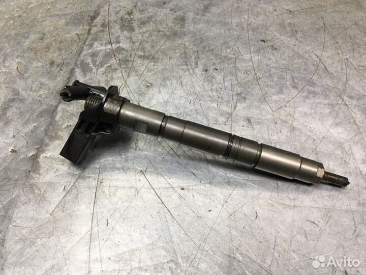 Форсунка дизельная электрическая Volkswagen Passat