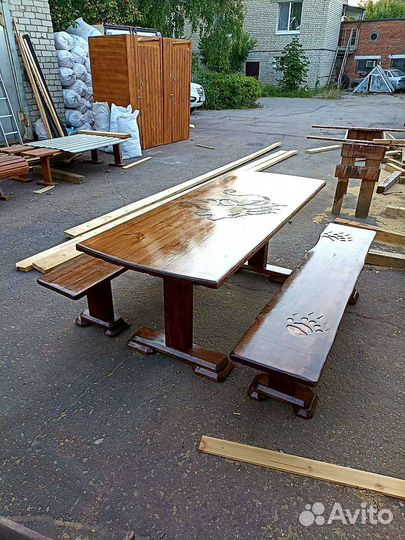 Индивидуальный знак на изделии из дерева