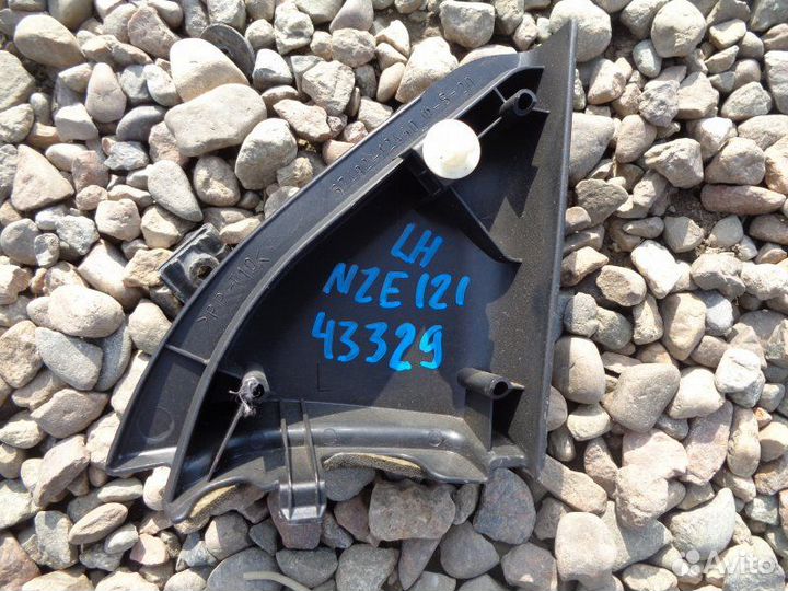 Уголок двери левый Toyota Allex NZE121 1NZ-FE