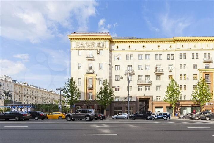 Сдам торговое помещение, 163 м²