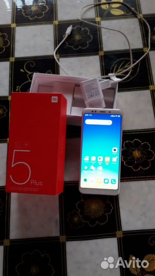 Xiaomi Redmi 5 Plus, 4/64 ГБ