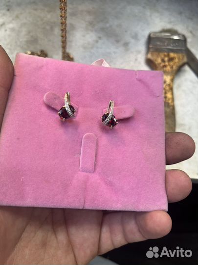 Золотые серьги с бриллиантами