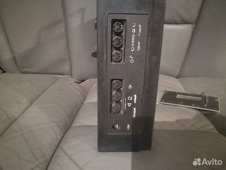 Кассетный магнитофон