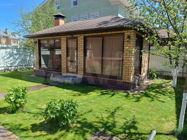 Таунхаус 145 м² на участке 5,5 сот.