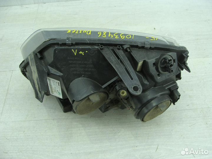 Фара правая Renault Duster