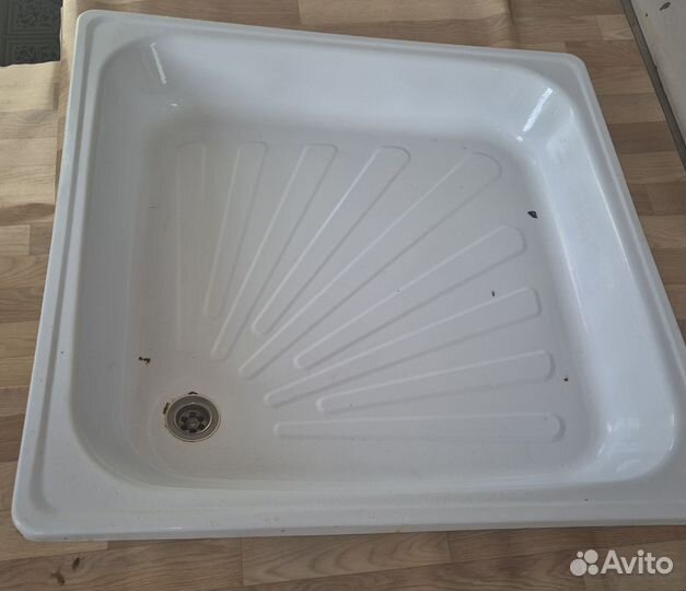 Душевой поддон 90х90 стальной