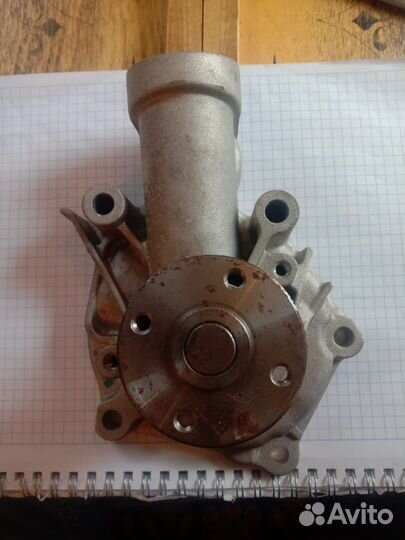 Водяной насос на Mitsubishi Galant 2.4