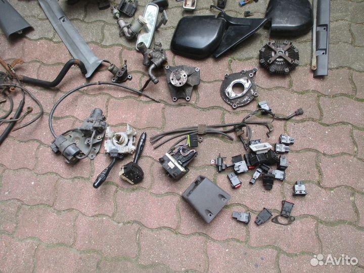 Элементы салона автомобиля