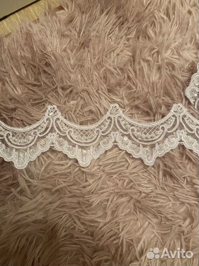 Кружево с бусинами и пайетками 3м