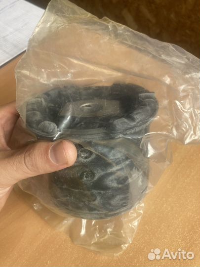 Сайлентблок задней балки BMW e 53