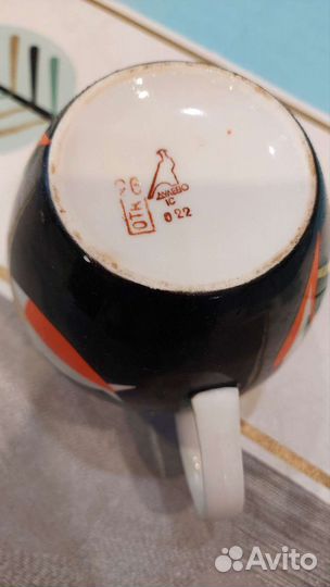 Чашки, блюдце, чайник. Аквариум, рыбки. Дулево