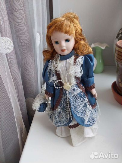 Кукла фарфоровая коллекционная