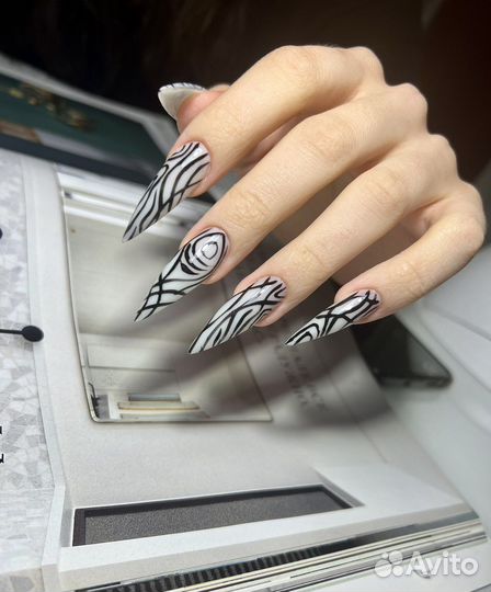 Наращивание ногтей, маникюр, педикюр