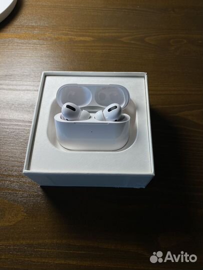 Наушники Airpods pro