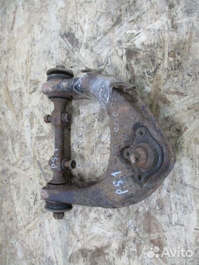 Рычаг верхний правый Мицубиси Паджеро Спорт 1