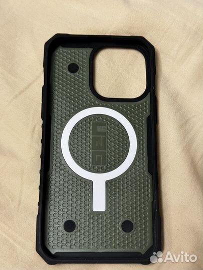 Чехол на iPhone 14 pro max uag