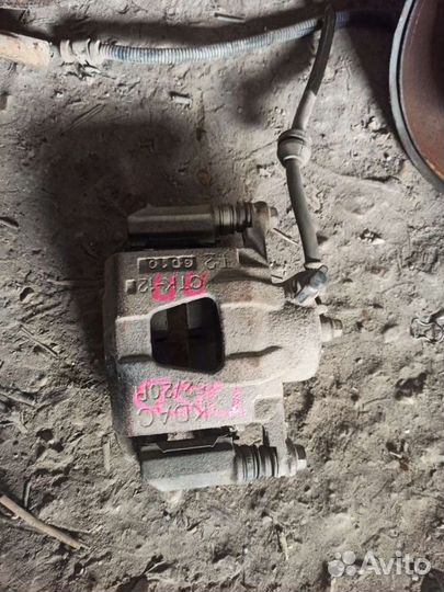 Суппорт передний правый Chevrolet Aveo T250