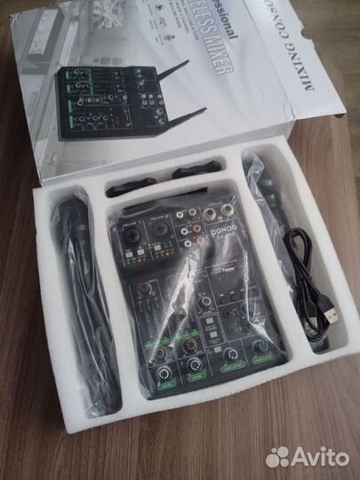 Микшер с радио микрофонами