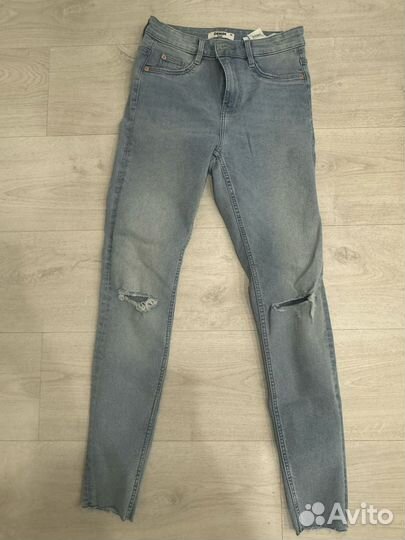 Джинсы
