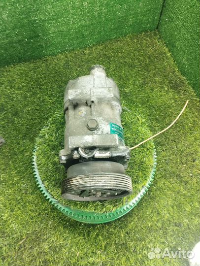 Компрессор кондиционера Renault Laguna 1997