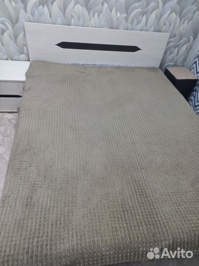 Кровать двухспальная