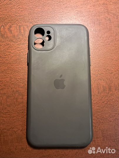 Разные чехлы для iPhone 11