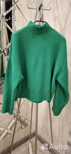 Свитер