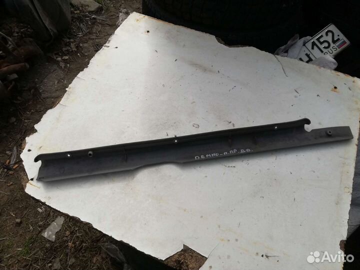 Накладка порога Мазда Демио 1