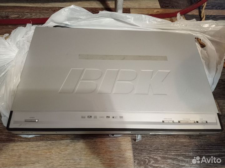 Видеомагнитофон bbk