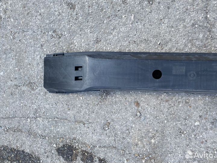 Усилитель бампера пластиковый Volvo S40, Volvo V50