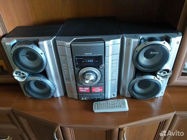 Музыкальный центр sony