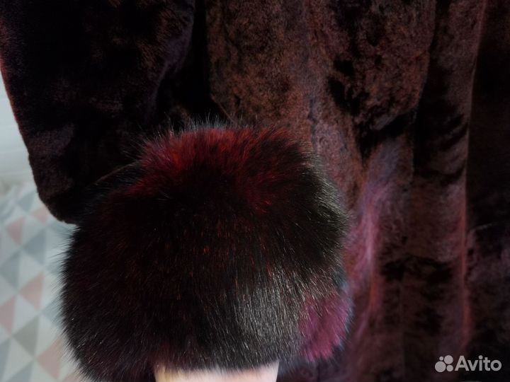 Продам мутоновую шубу 50 размер