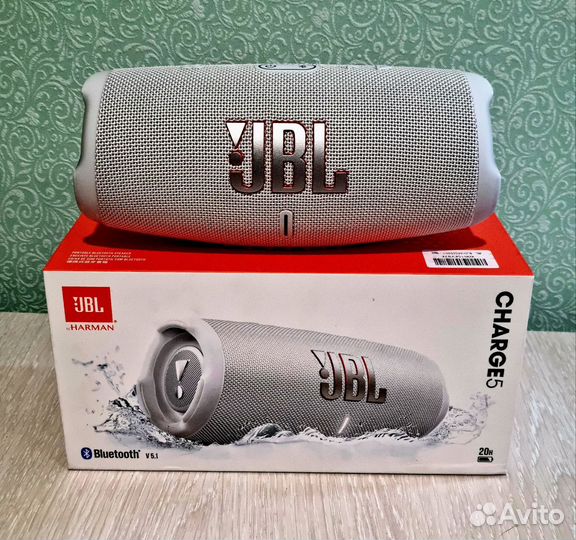 Jbl Charge 5 white