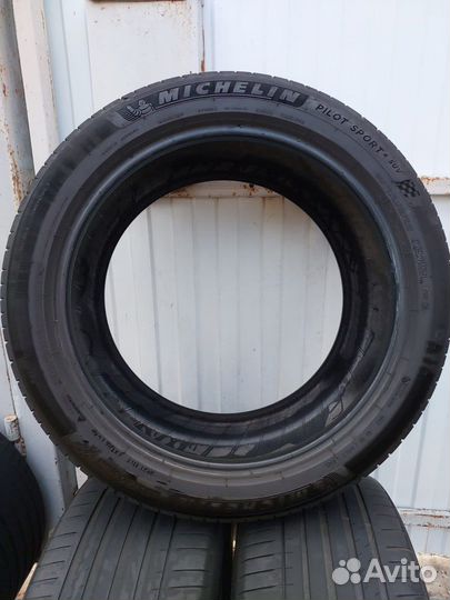 Michelin Pilot Sport 4 SUV 295/40 R21
